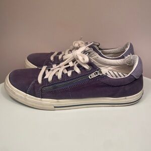 Taos Footwear Blue Women’s Sneakers Size 10